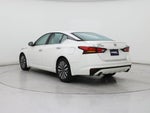 2023 Altima Thumbnail 2