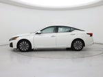 2023 Altima Thumbnail 3