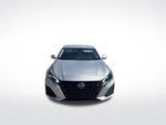 2023 Altima Thumbnail 6