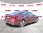 2024 Altima Thumbnail 3