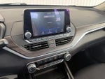 2024 Altima Thumbnail 4