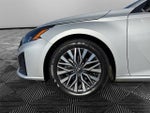 2024 Altima Thumbnail 14