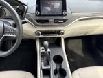 2025 Altima Thumbnail 14