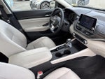 2025 Altima Thumbnail 26