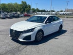 2025 Altima Thumbnail 3