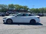2025 Altima Thumbnail 4