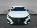 2025 Altima Thumbnail 2