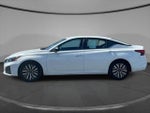 2025 Altima Thumbnail 10