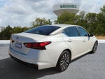 2026 Altima Thumbnail 5