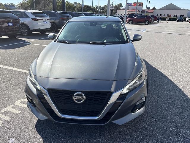 2019 Nissan Altima - $12,500