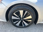2021 Altima Thumbnail 26