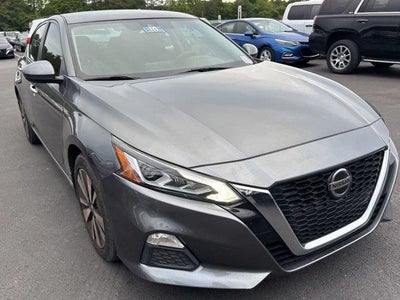 2022 Nissan Altima 2.5 SV 4DR Sedan