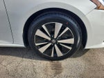 2022 Altima Thumbnail 5