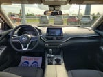 2022 Altima Thumbnail 11