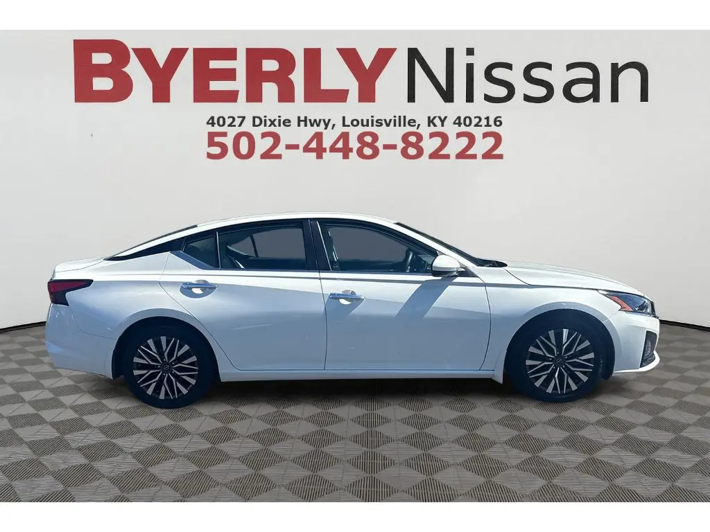 2023 Nissan Altima - $17,450