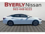 2023 Altima Thumbnail 2