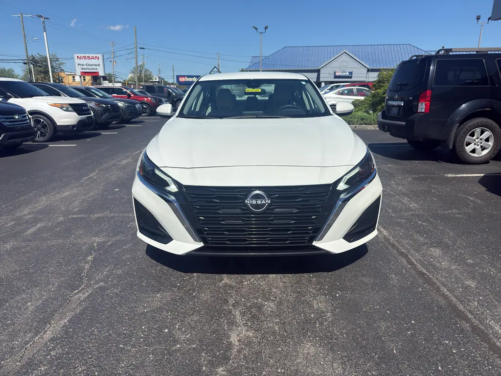 2023 Nissan Altima - $17,450