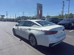 2023 Altima Thumbnail 8