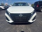 2023 Altima Thumbnail 11