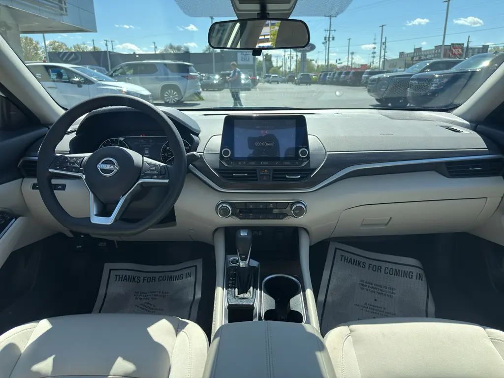 2023 Nissan Altima - $17,450