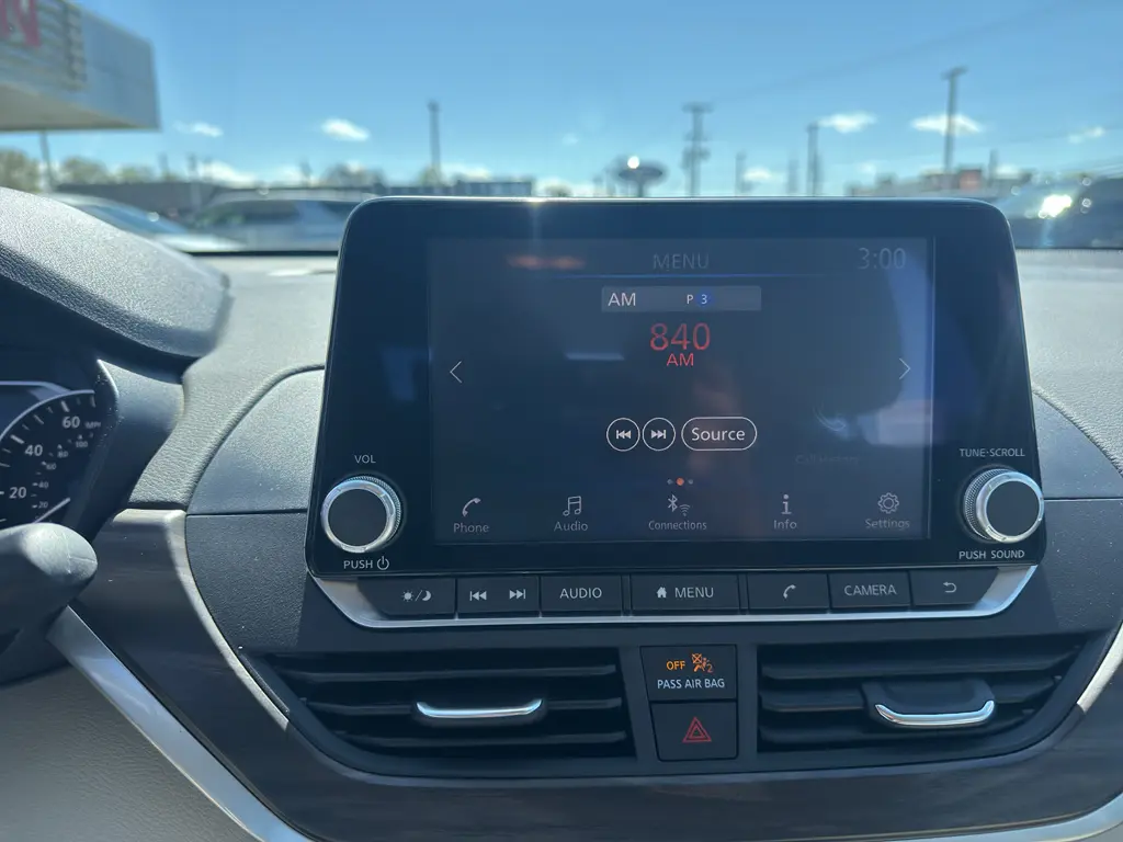 2023 Nissan Altima - $17,450