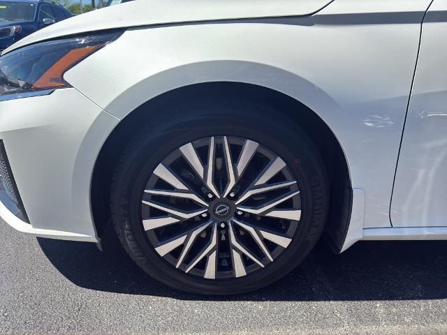 2023 Nissan Altima - $16,995
