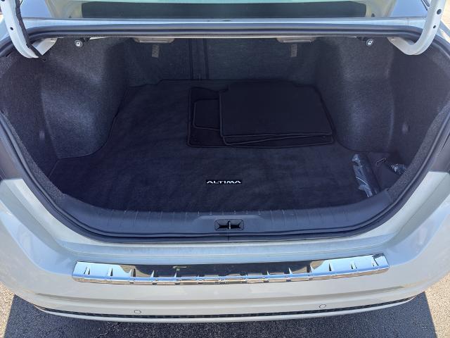 2023 Nissan Altima - $16,995