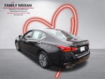 2023 Altima Thumbnail 5