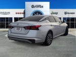 2023 Altima Thumbnail 4
