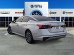 2023 Altima Thumbnail 9