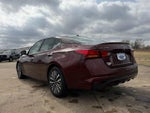 2023 Altima Thumbnail 7