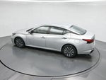 2023 Altima Thumbnail 40