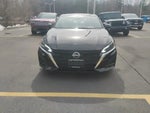 2023 Altima Thumbnail 2