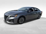 2024 Altima Thumbnail 2
