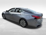 2024 Altima Thumbnail 4