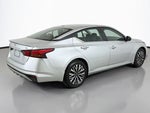 2024 Altima Thumbnail 7