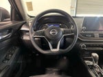 2024 Altima Thumbnail 21