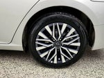 2024 Altima Thumbnail 9