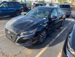2025 Altima Thumbnail 8