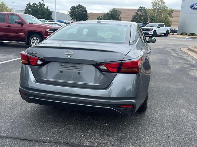 2025 Nissan Altima - $18,900