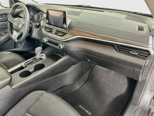 2025 Nissan Altima - $18,900