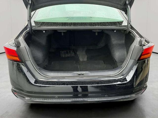 2025 Nissan Altima - $17,500
