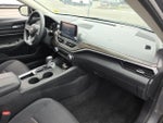 2025 Altima Thumbnail 24