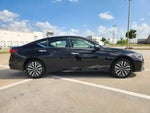 2025 Altima Thumbnail 4