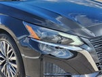 2025 Altima Thumbnail 9