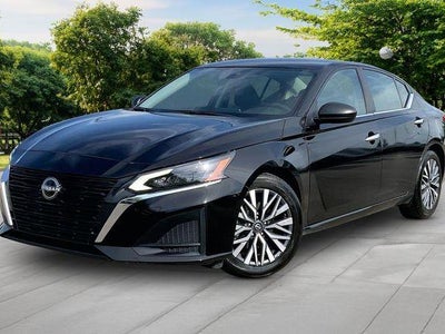 2025 Nissan Altima 2.5 SV 4DR Sedan