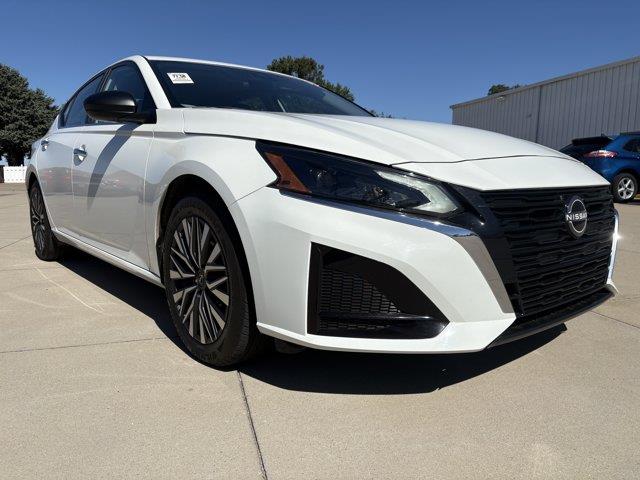 2025 Nissan Altima - $22,990