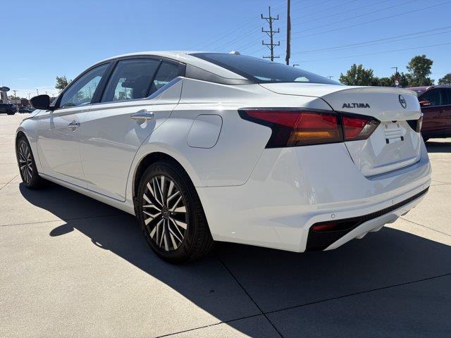 2025 Nissan Altima - $22,990