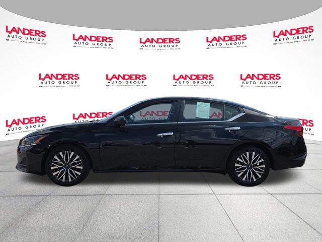 2025 Nissan Altima - $22,500