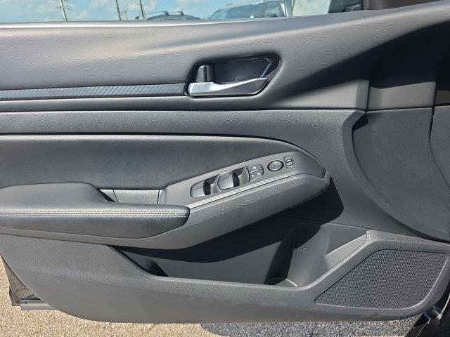 2025 Nissan Altima - $22,500